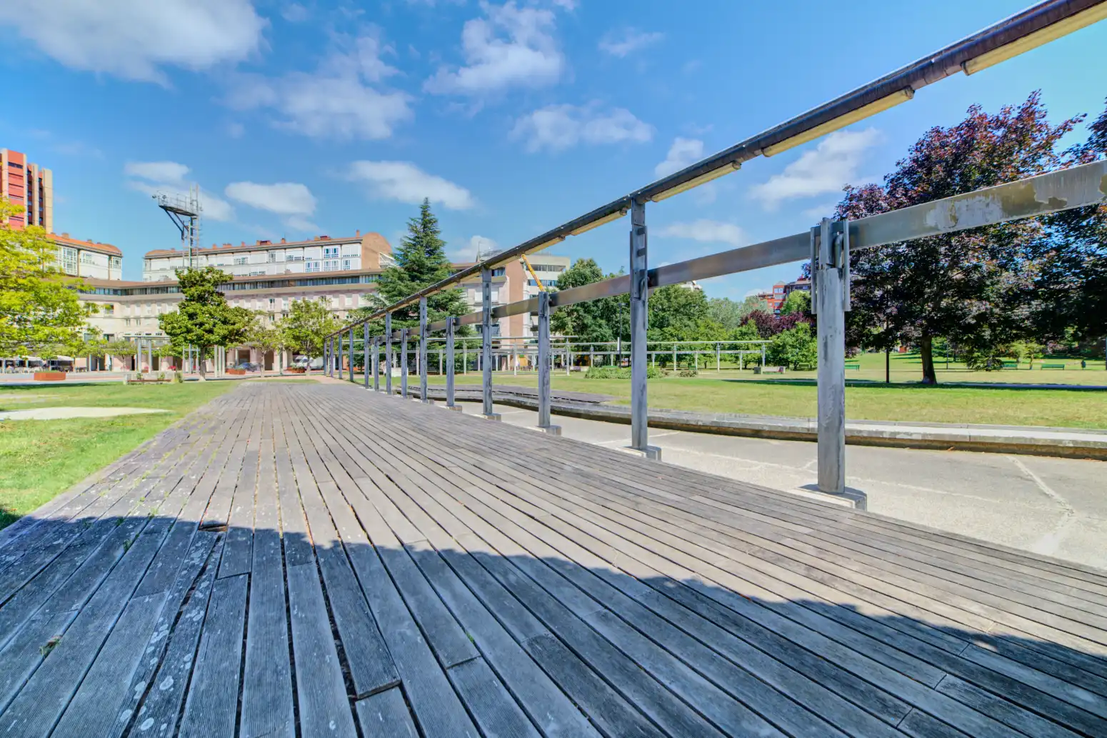 Vista exterior de Oficina en venta en  Pamplona / Iruña