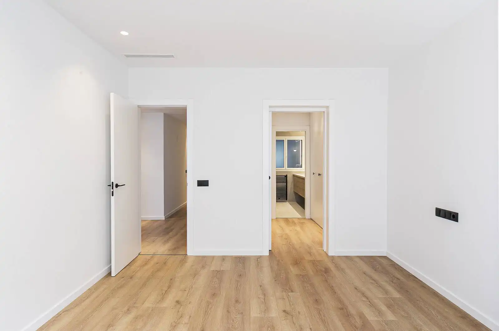 Mini appartamento con terrazza in vendita a Les Corts, imagen 7