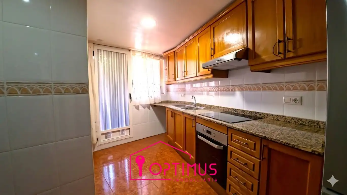 Cocina de Piso en venta en Turís con Aire acondicionado, Terraza y Balcón