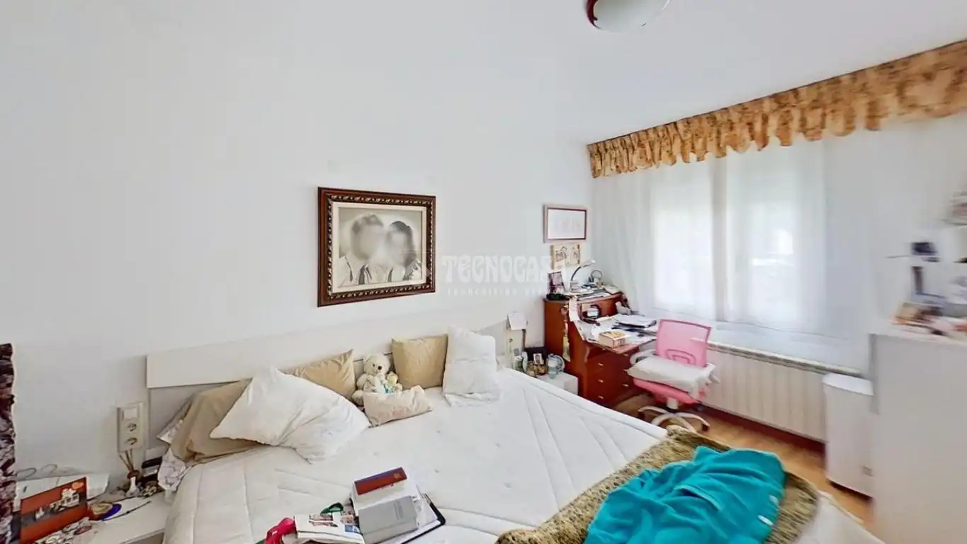 Habitación de Piso en venta en Manresa con Terraza, Trastero y Amueblado