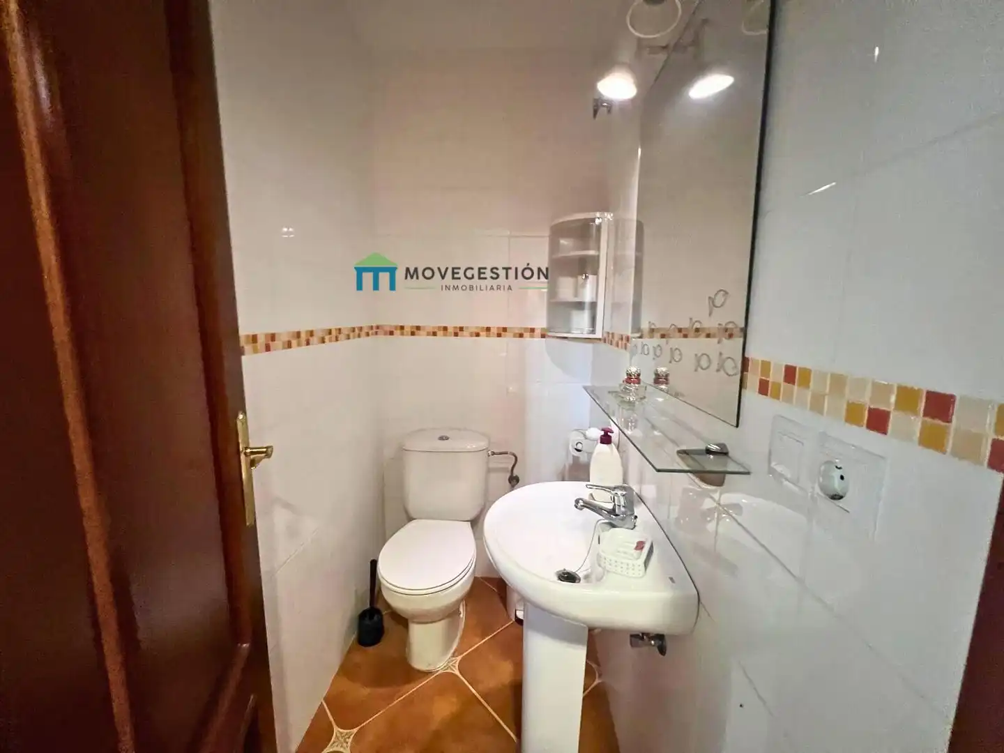 Bathroom of Houses for sale in Ubrique  with Air Conditioner and Terrace