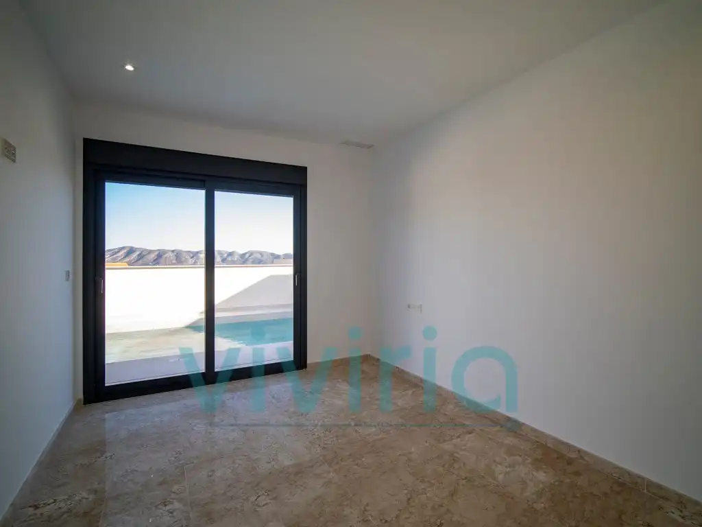 Dormitori de Casa o xalet en venda en La Nucia amb Jardí privat