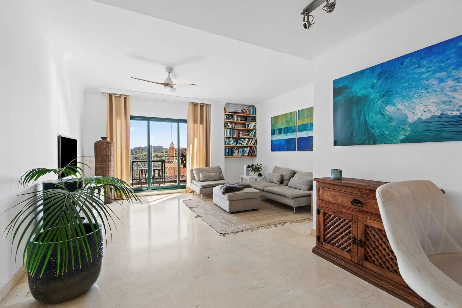 Sala de estar de Apartamento en venta en Marbella con Aire acondicionado, Terraza y Trastero