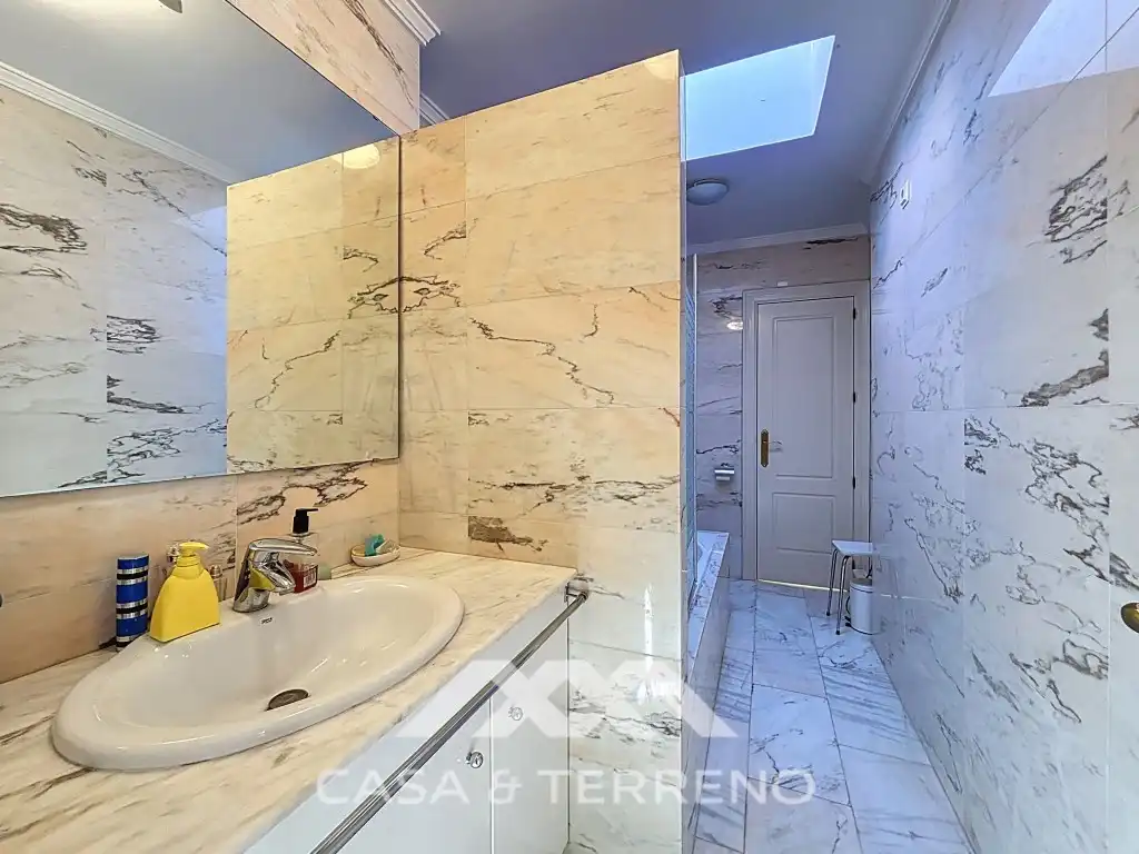 Bany de Casa o xalet en venda en Vélez-Málaga amb Aire condicionat i Piscina