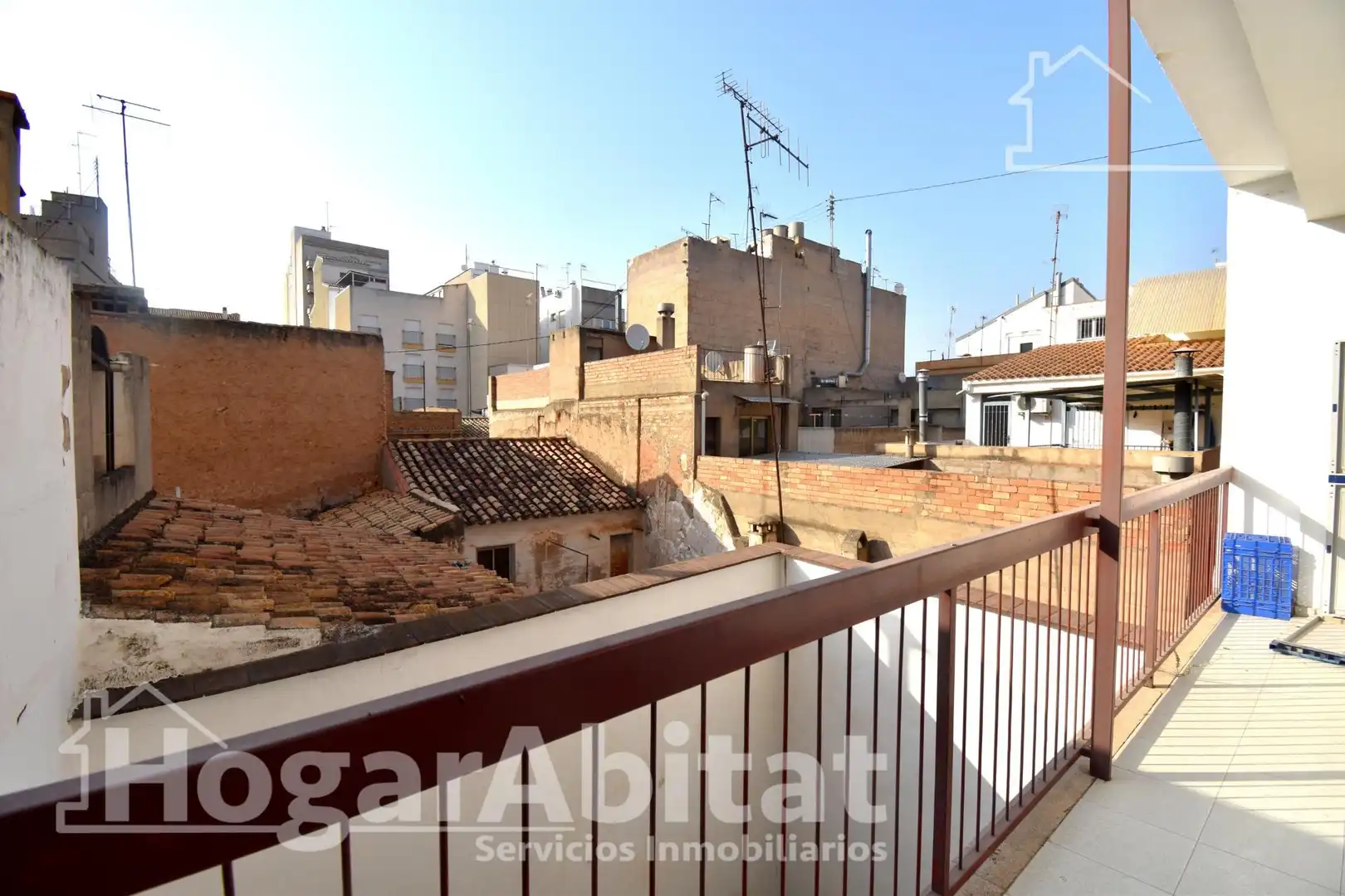 Vista exterior de Pis en venda en Vila-real amb Terrassa i Balcó