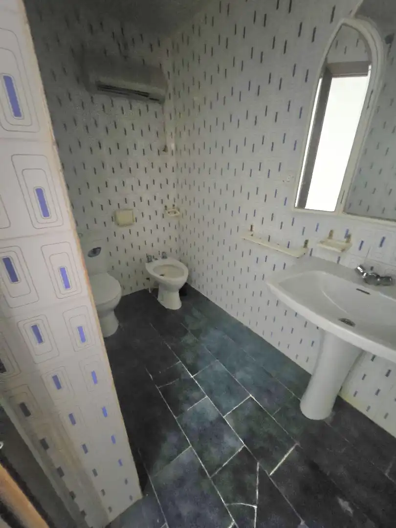 Bathroom of Flat for sale in Alaquàs  with Air Conditioner and Terrace