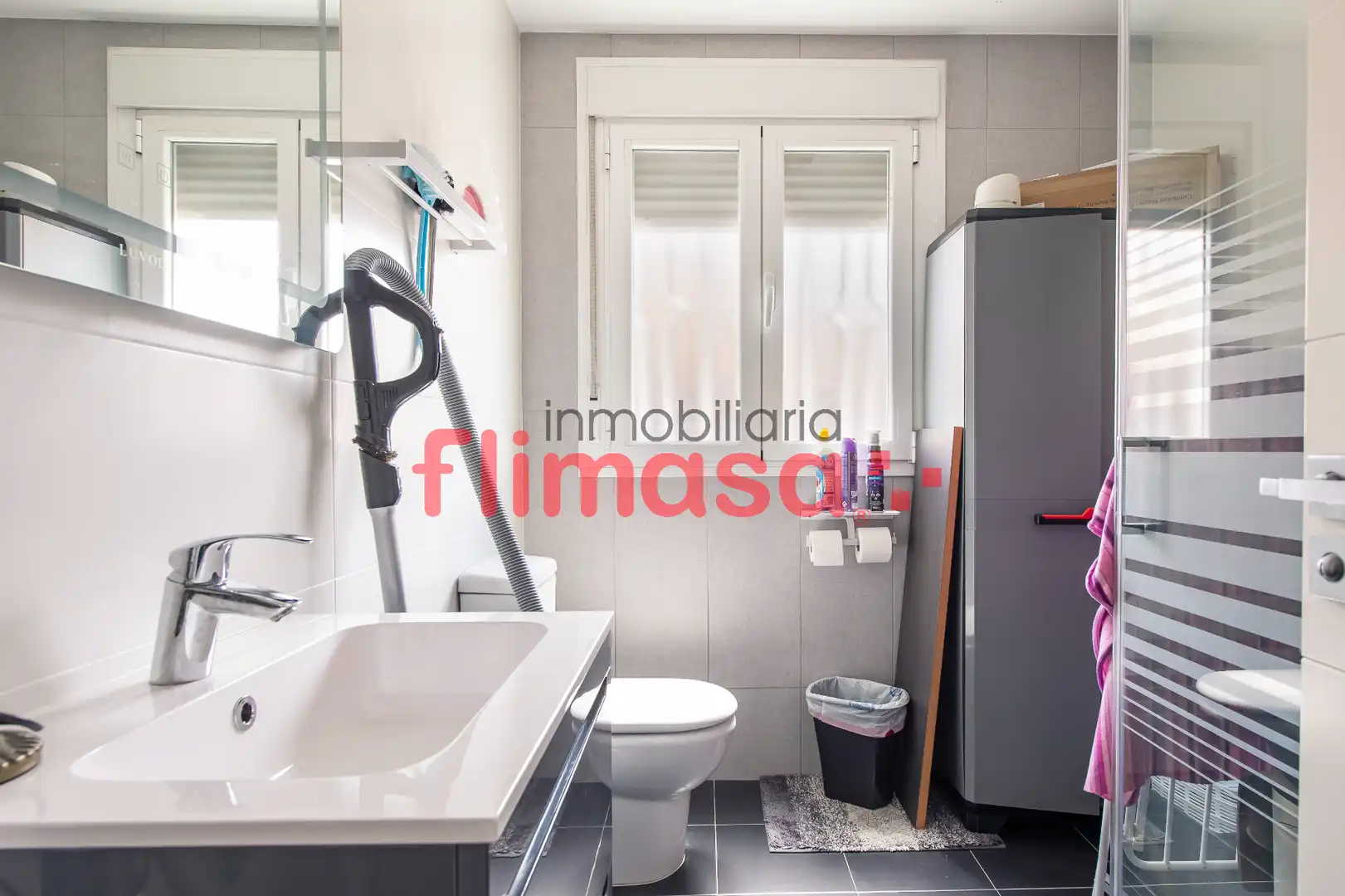 Bathroom of Houses for sale in Villaviciosa de Odón  with Air Conditioner, Heating and Private garden