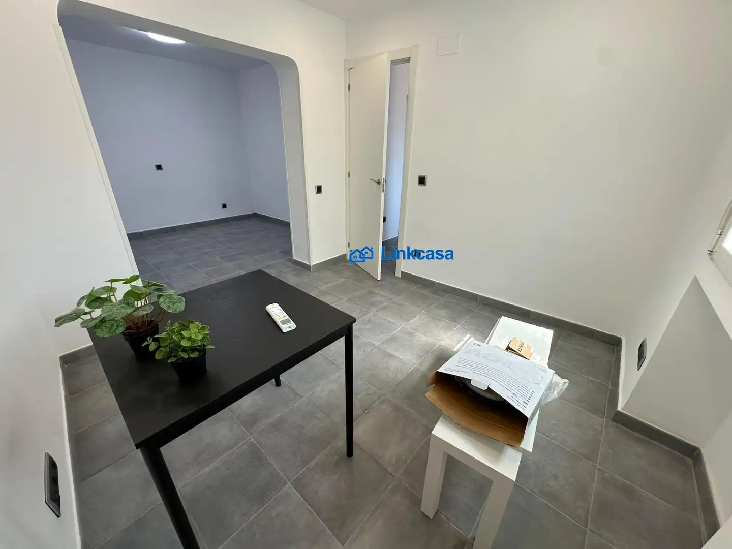 Flat for sale in Madrid  with Air Conditioner, Heating and Furnished