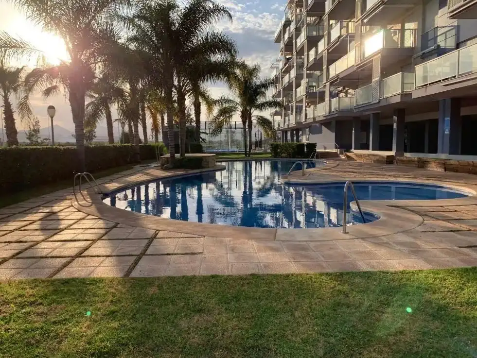 Piscina de Pis en venda en Moncofa amb Aire condicionat, Calefacció i Jardí privat