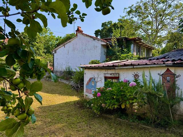 Casa-chalet en Venta en Barrio CALLE LA TRAPA en Ruiloba