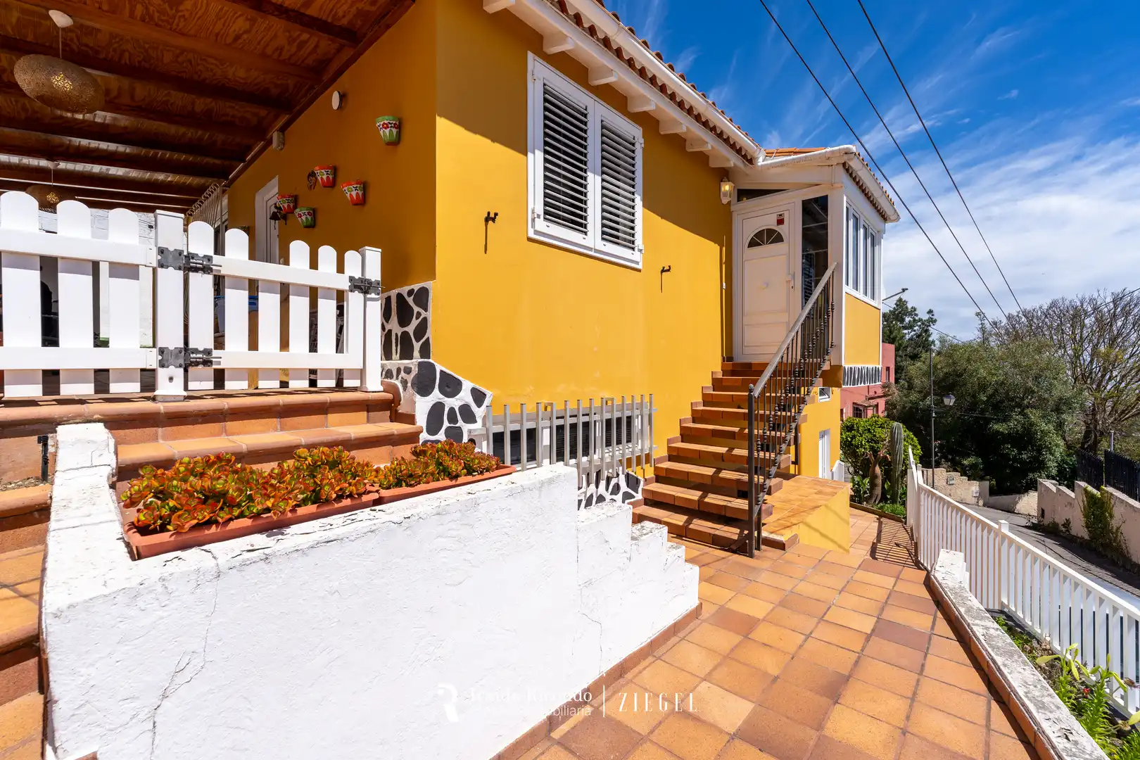 Exterior view of Houses for sale in Santa Brígida  with Air Conditioner, Private garden and Terrace