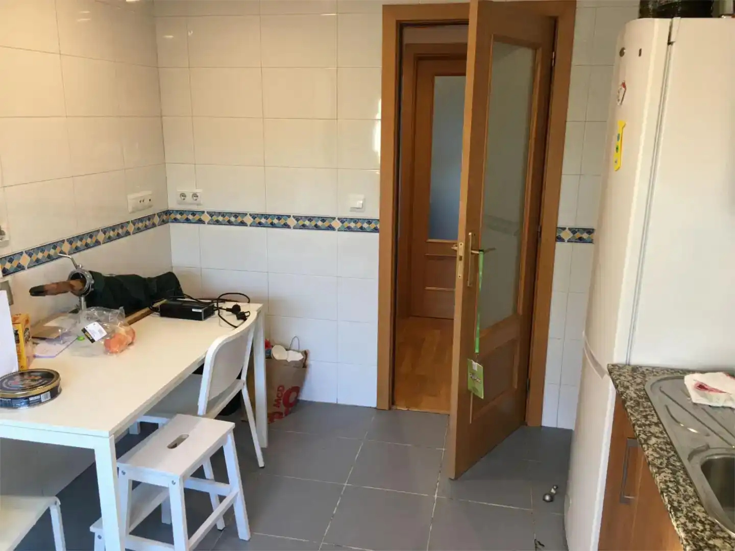 Küche von Dachboden zur Miete in San Sebastián de los Reyes mit Klimaanlage, Schwimmbad und Balkon