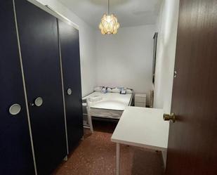 Dormitori de Apartament per a compartir en  Barcelona Capital amb Moblat, Rentadora i Internet