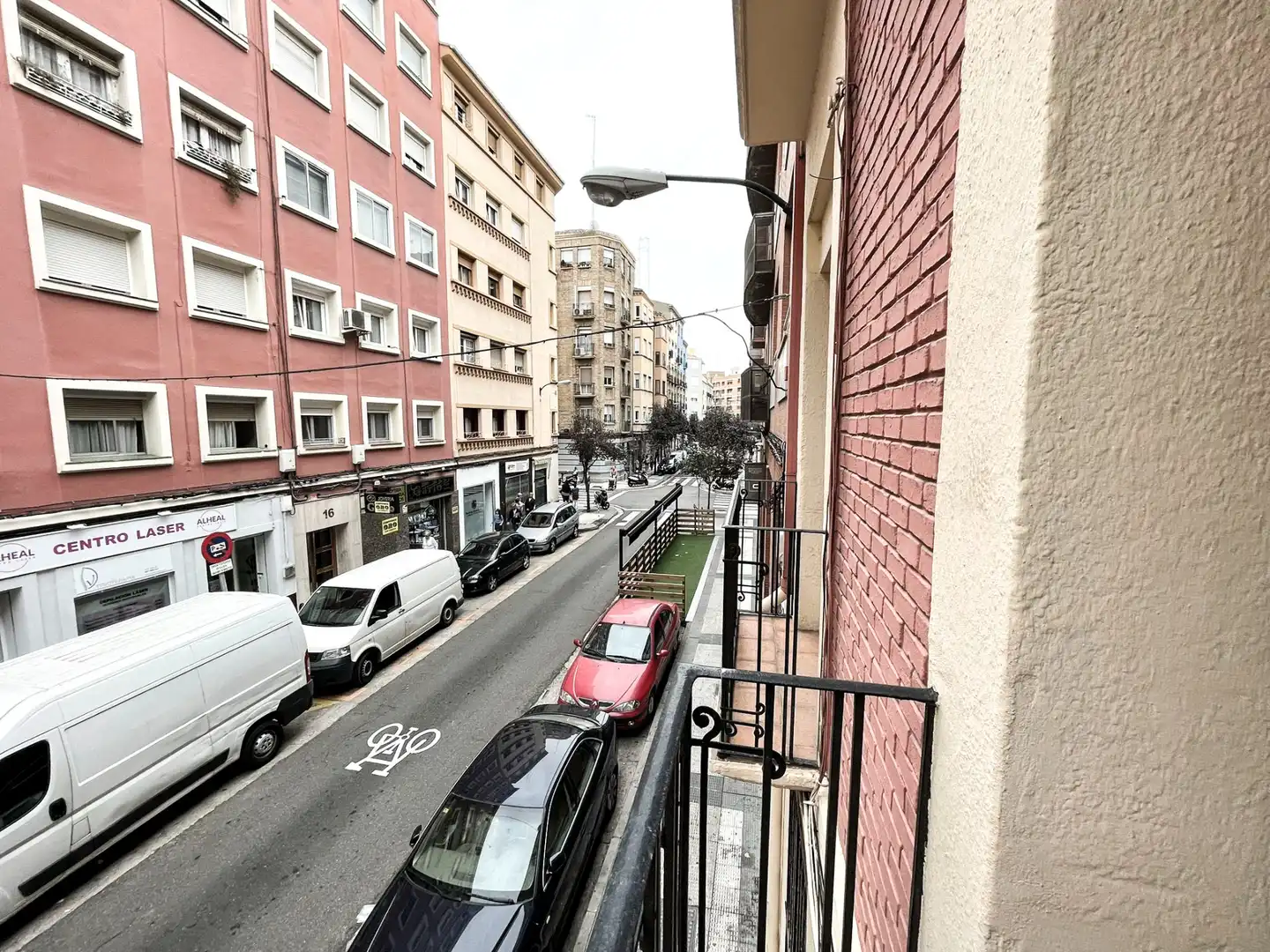 Vista exterior de Pis en venda en Zaragoza amb Calefacció, Terrassa i Moblat