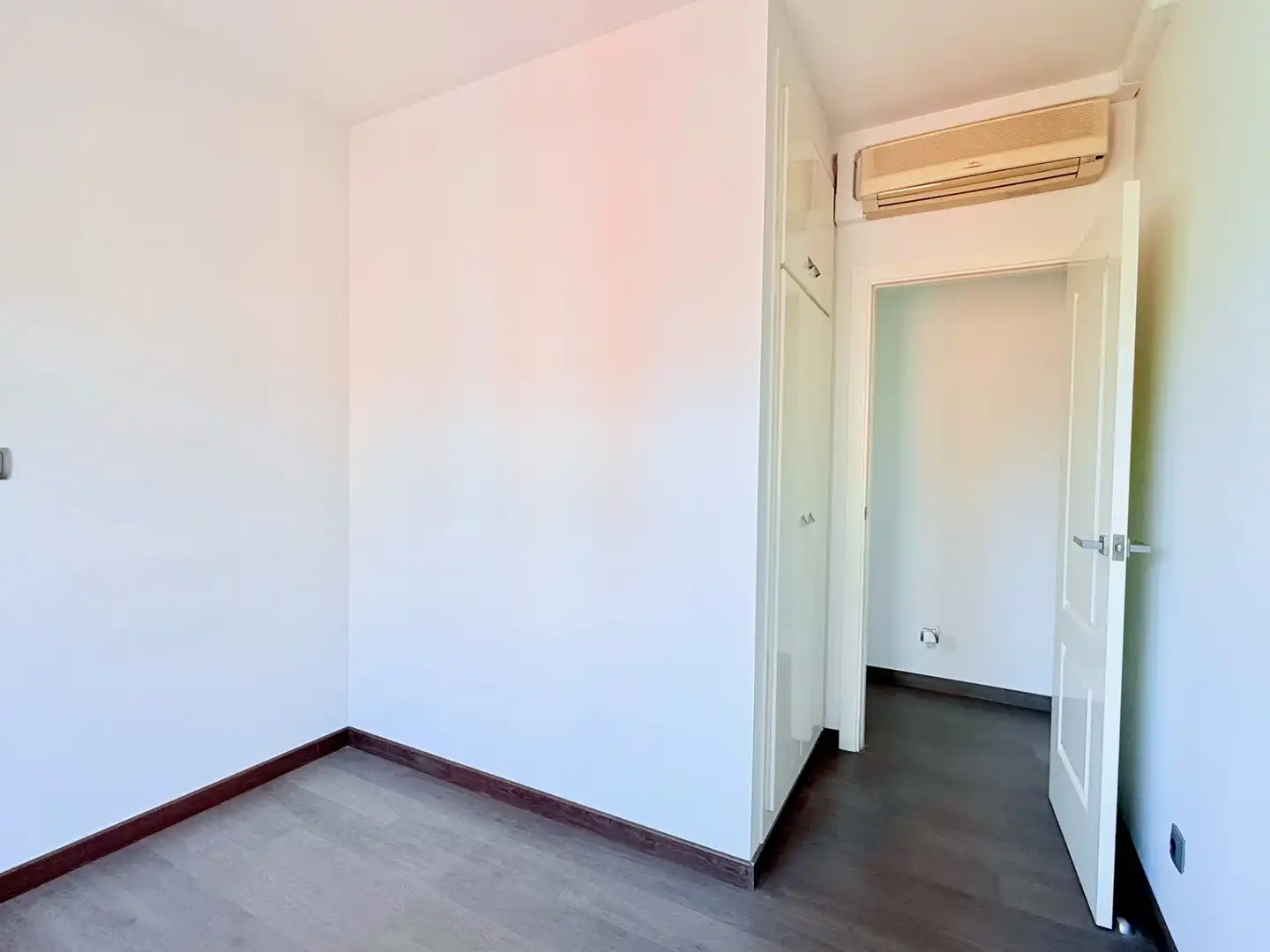Habitación de Piso en venta en Sant Feliu de Llobregat con Aire acondicionado, Calefacción y Parquet