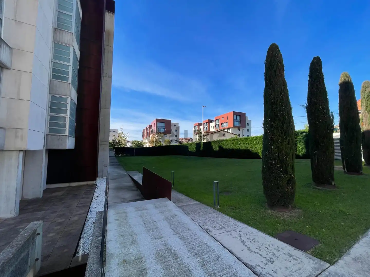 Vista exterior de Planta baja en venta en Santander con Calefacción, Jardín privado y Terraza