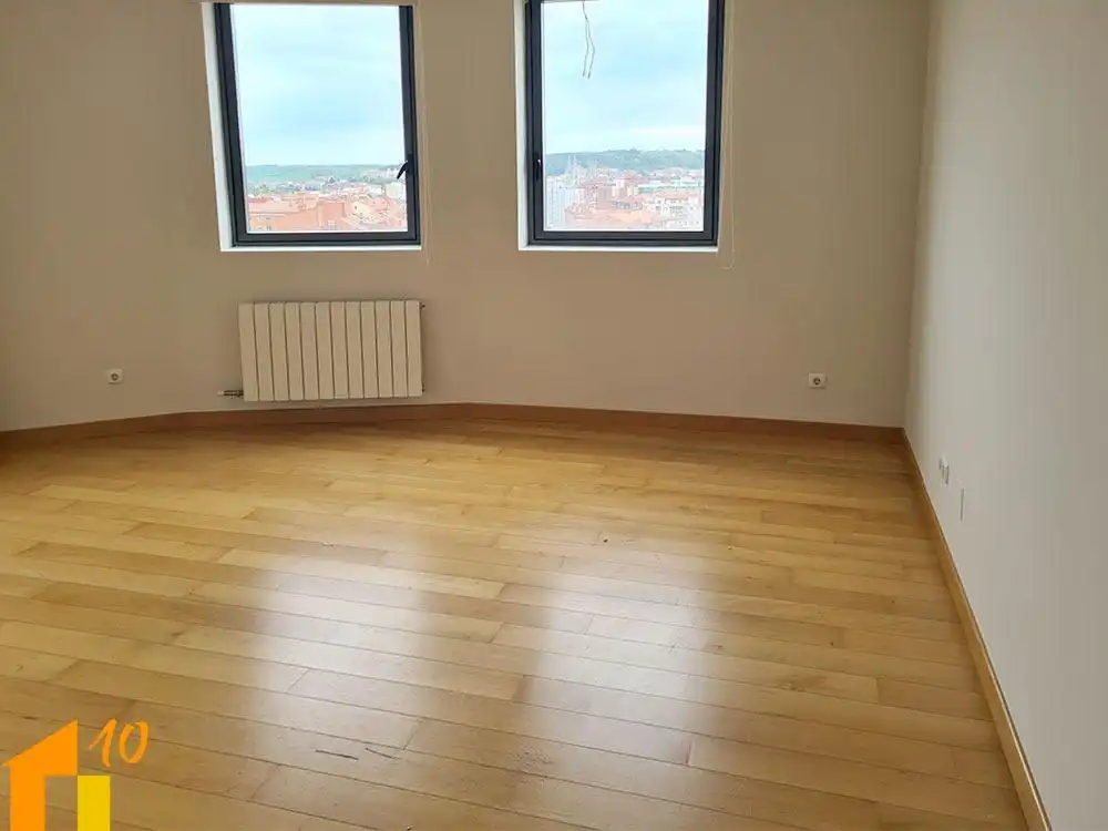 Habitación de Piso de alquiler en Burgos con Calefacción y Trastero