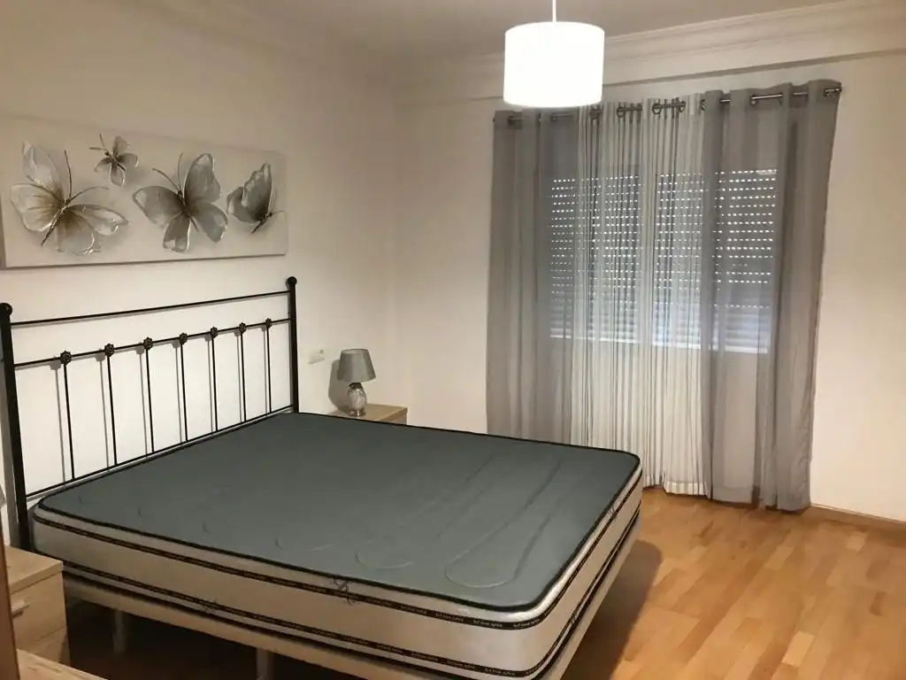 Flat for rent in Carrer de Pere Cabanes, 56, Torrefiel