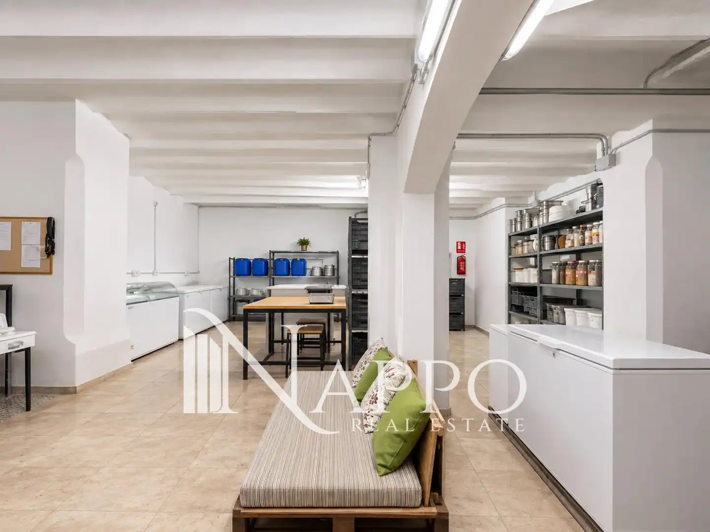 Local comercial en traspàs a Oms, imagen 16