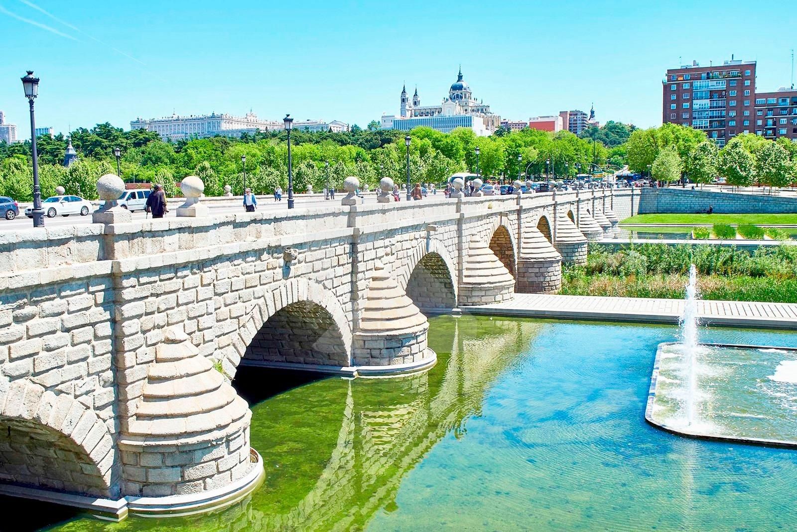 Vista exterior de Planta baixa en venda en  Madrid Capital amb Calefacció