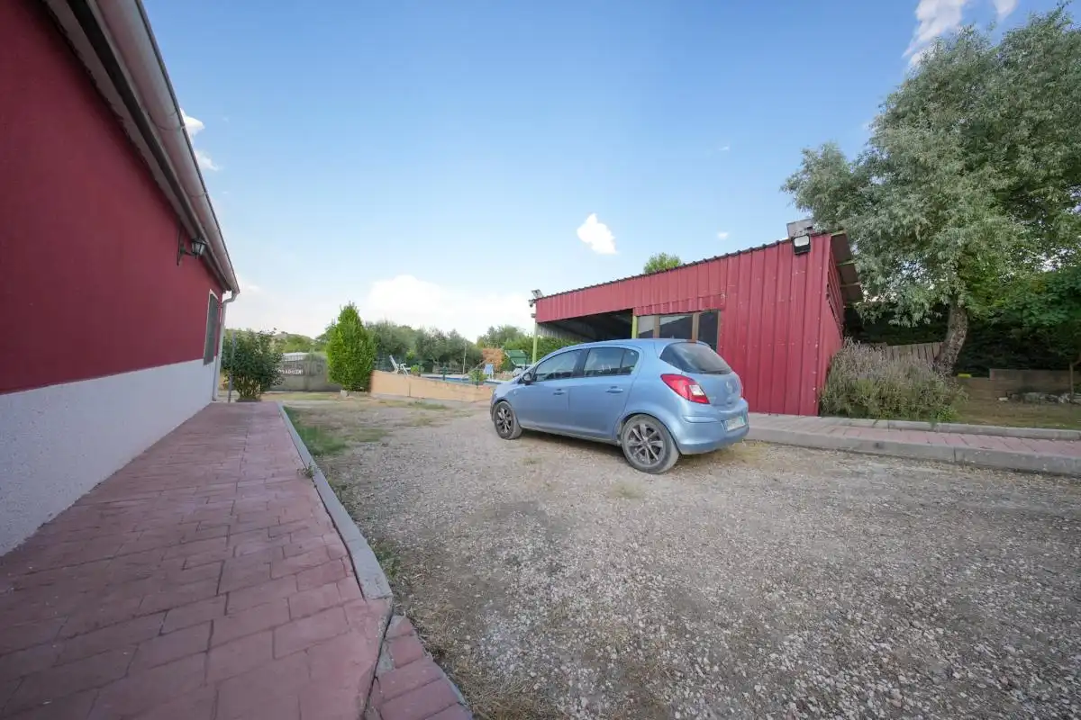 Parking de Casa o chalet en venta en Villarejo de Salvanés con Calefacción, Jardín privado y Terraza