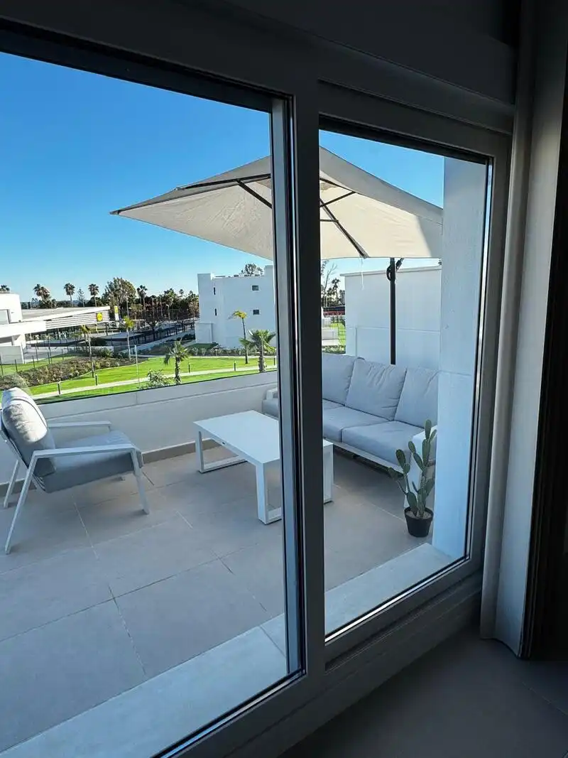 Terrassa de Apartament de lloguer en Estepona amb Aire condicionat, Calefacció i Terrassa
