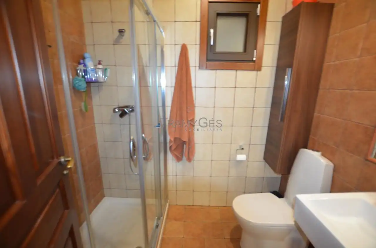 Baño de Casa o chalet en venta en Tui con Calefacción, Jardín privado y Terraza
