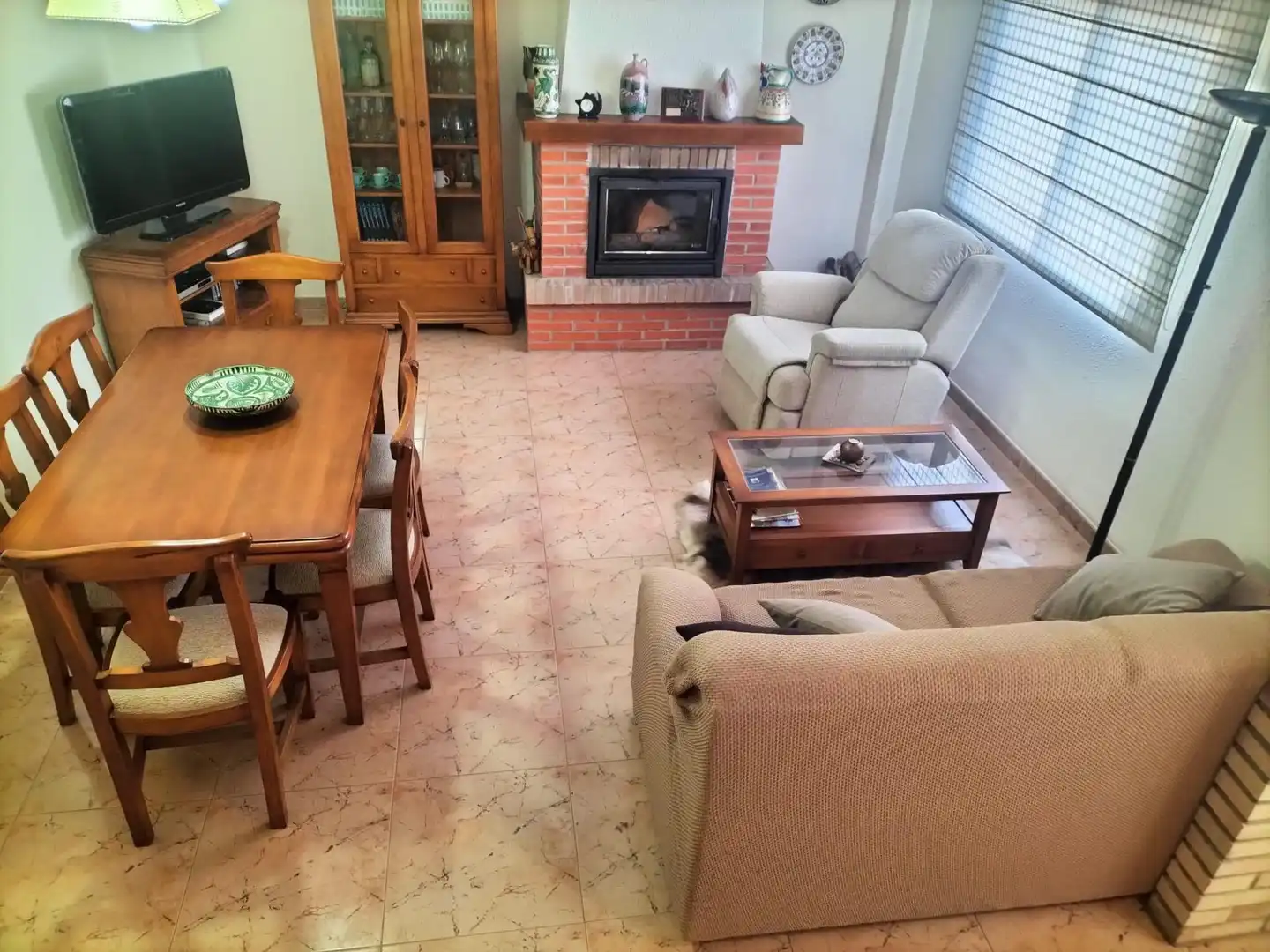 Sala d'estar de Casa adosada en venda en Navarrés amb Aire condicionat i Terrassa