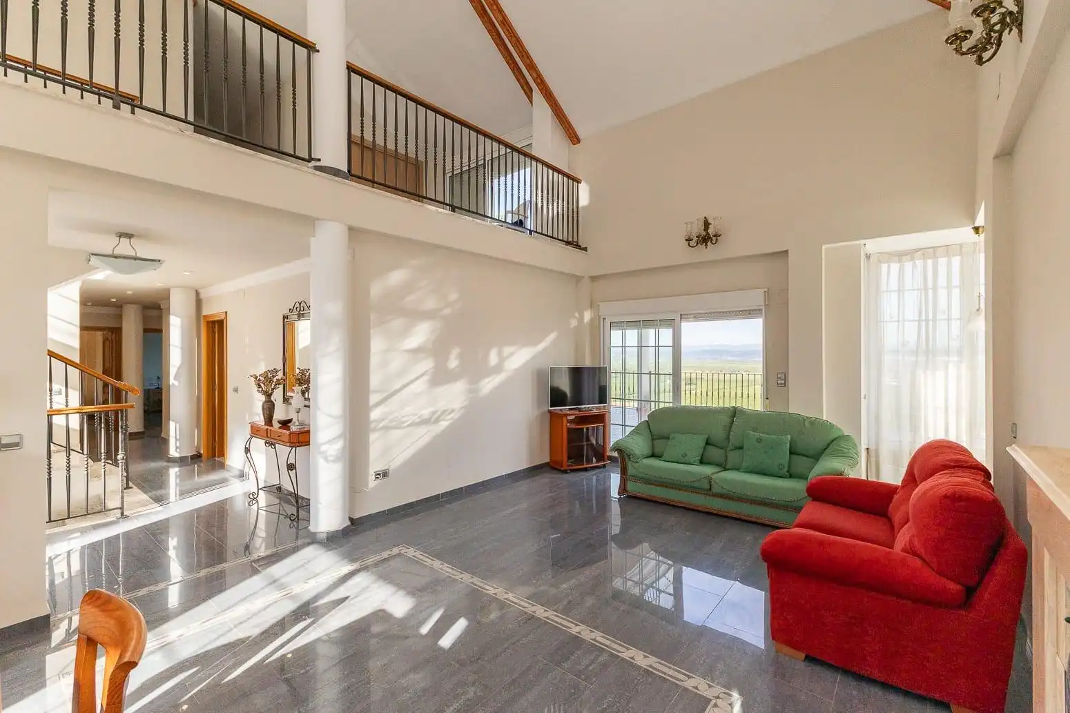 Sala de estar de Casa o chalet en venta en Chiva con Aire acondicionado, Terraza y Piscina