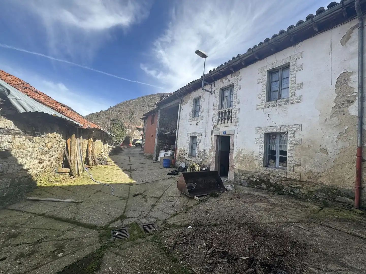 Casa in vendita a Puebla de Lillo, imagen 2