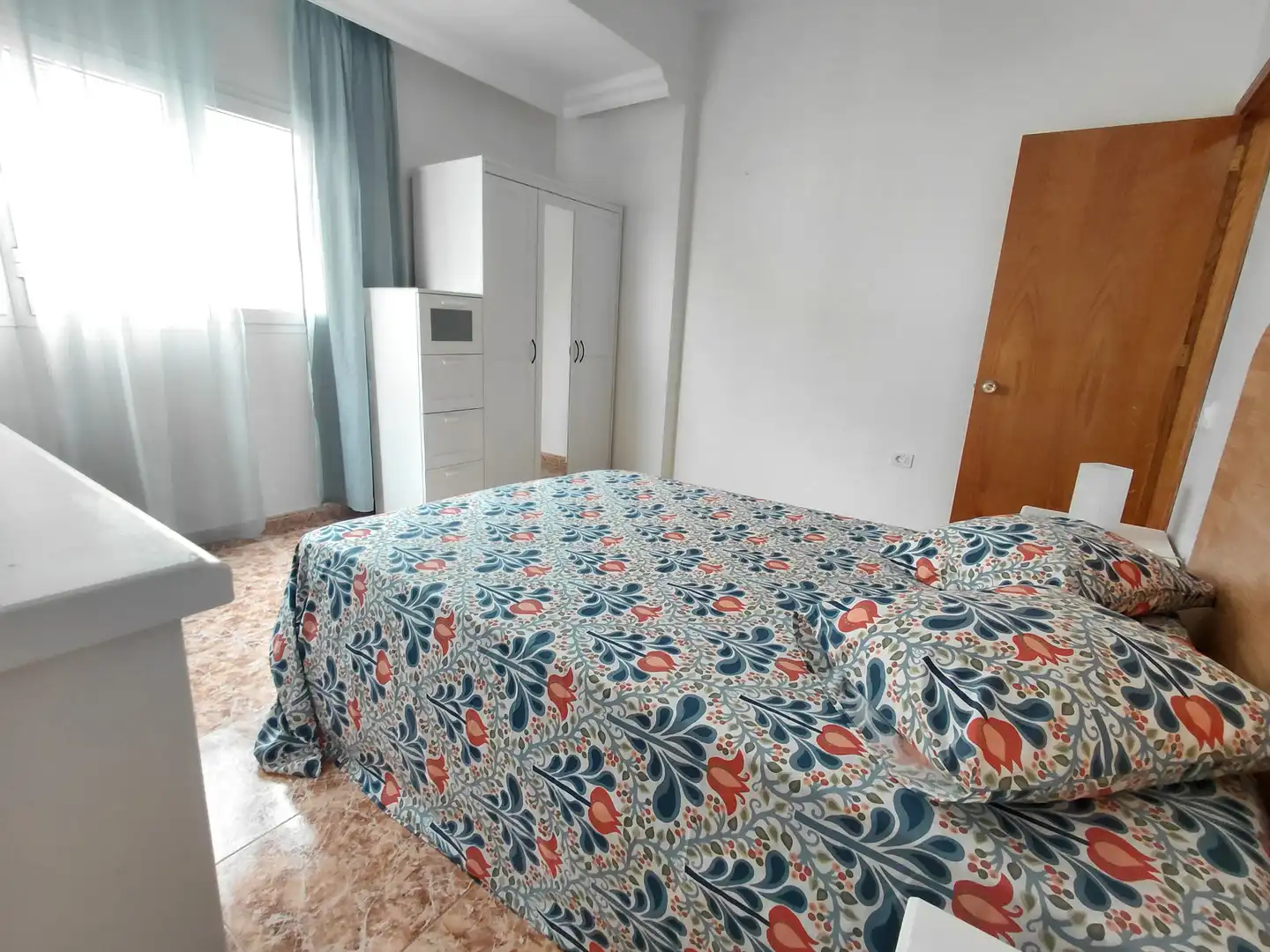 Schlafzimmer von Wohnungen zur Miete in Arucas mit Möbliert, Waschmaschine und Mikrowelle