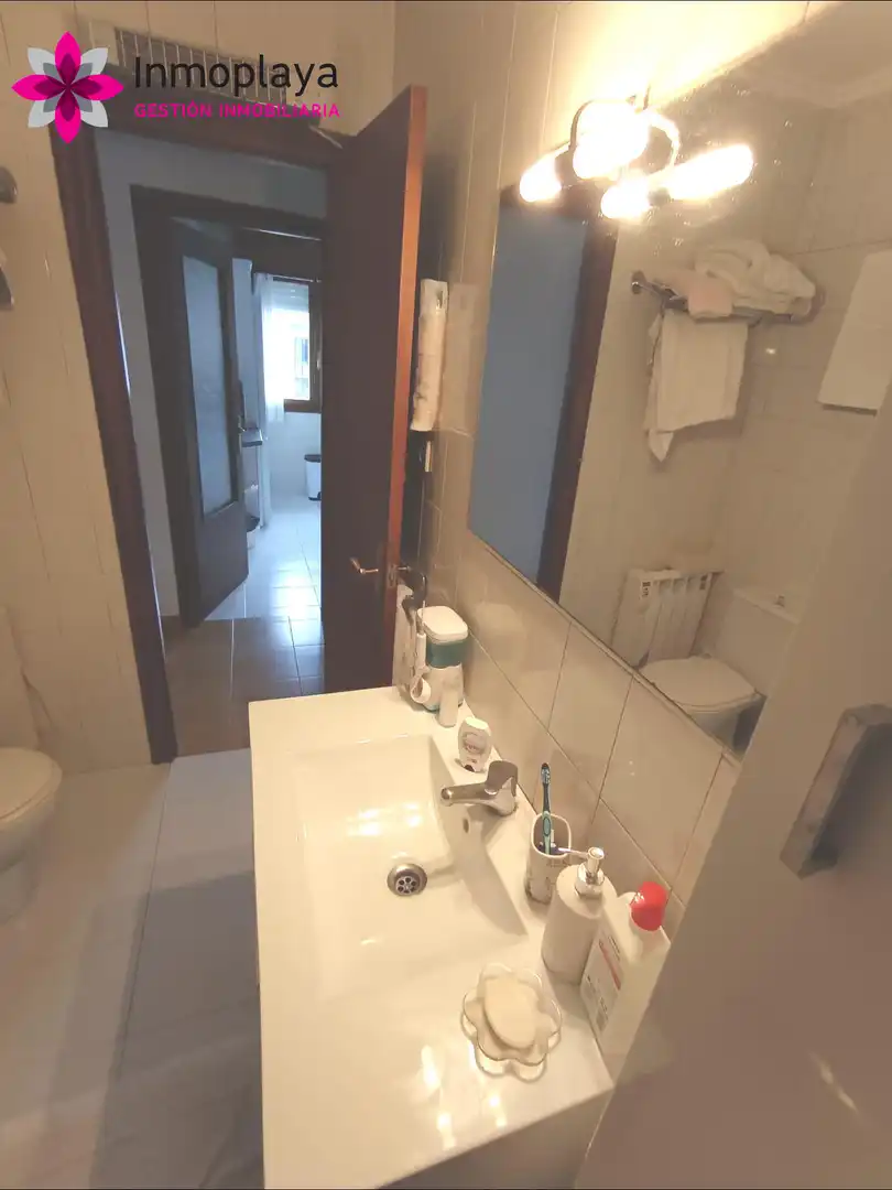 Badezimmer von Wohnung zum Verkauf in Noja mit Heizung, Terrasse und Möbliert