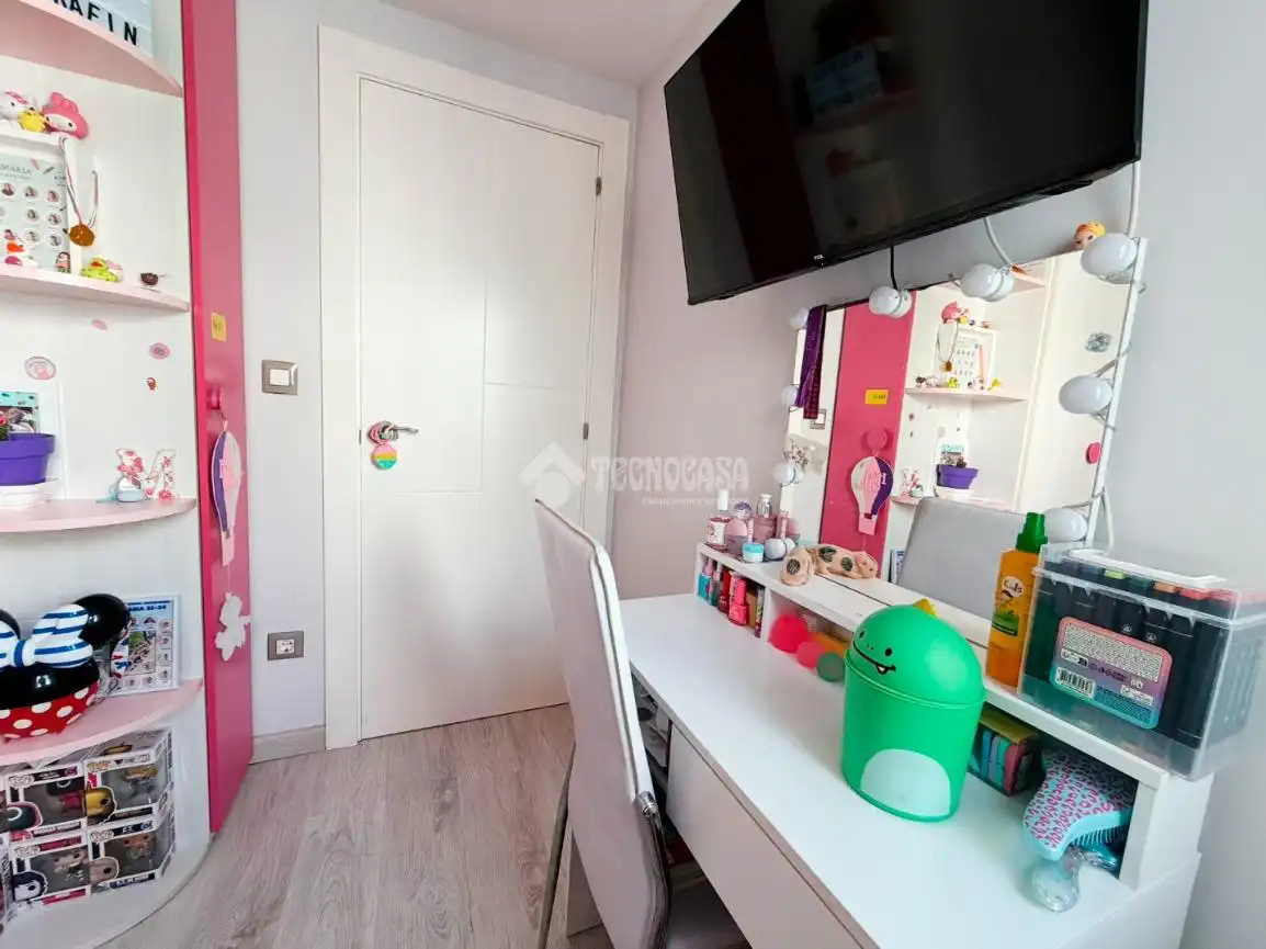 Schlafzimmer von Wohnung zum Verkauf in Zaragoza mit Klimaanlage, Heizung und Parkett