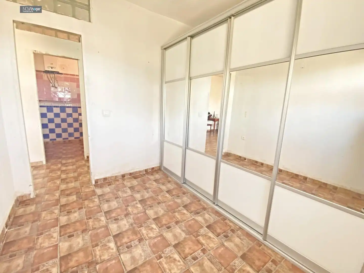 Dormitori de Finca rústica en venda en Álora amb Jardí privat
