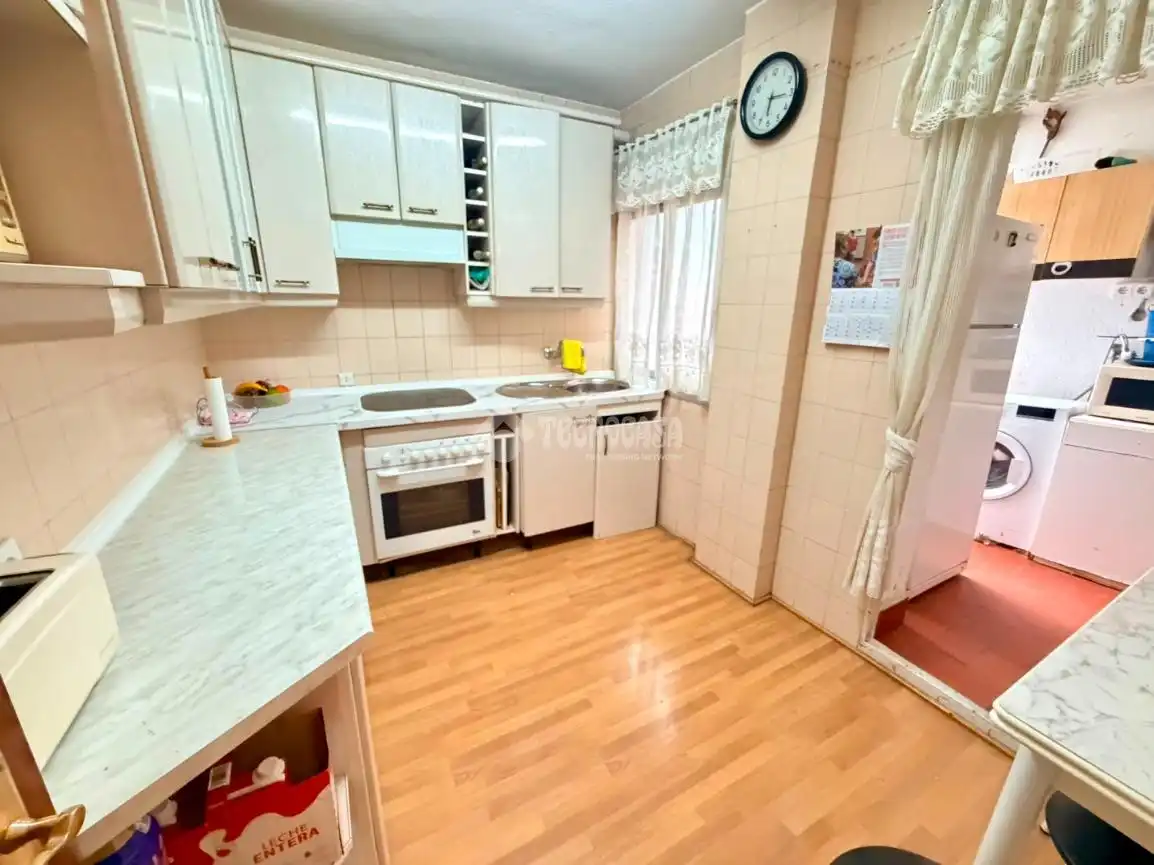 Cocina de Piso en venta en Pinto con Calefacción
