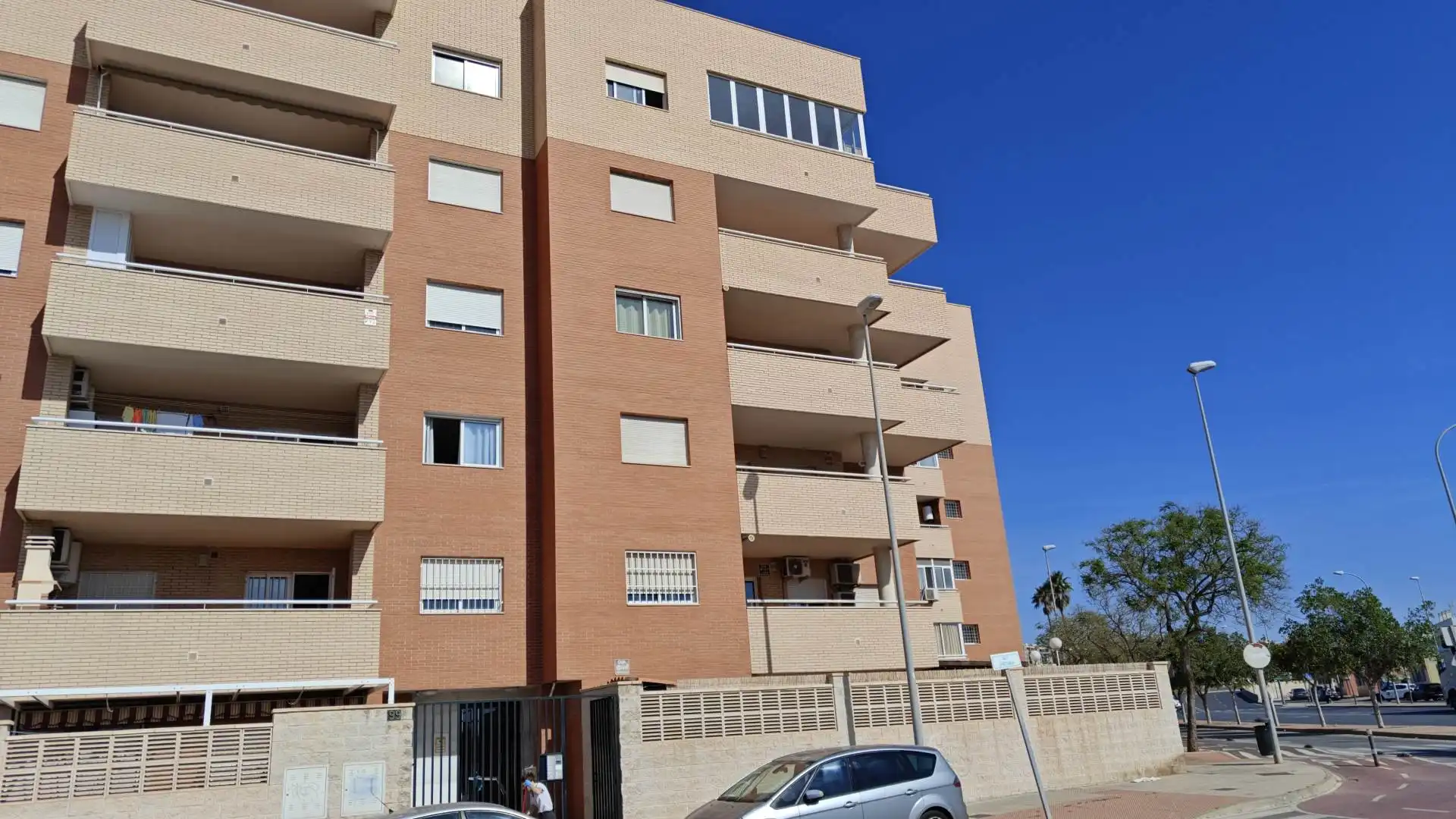 Exterior view of Flat for sale in Almería  with Air Conditioner, Heating and Terrace