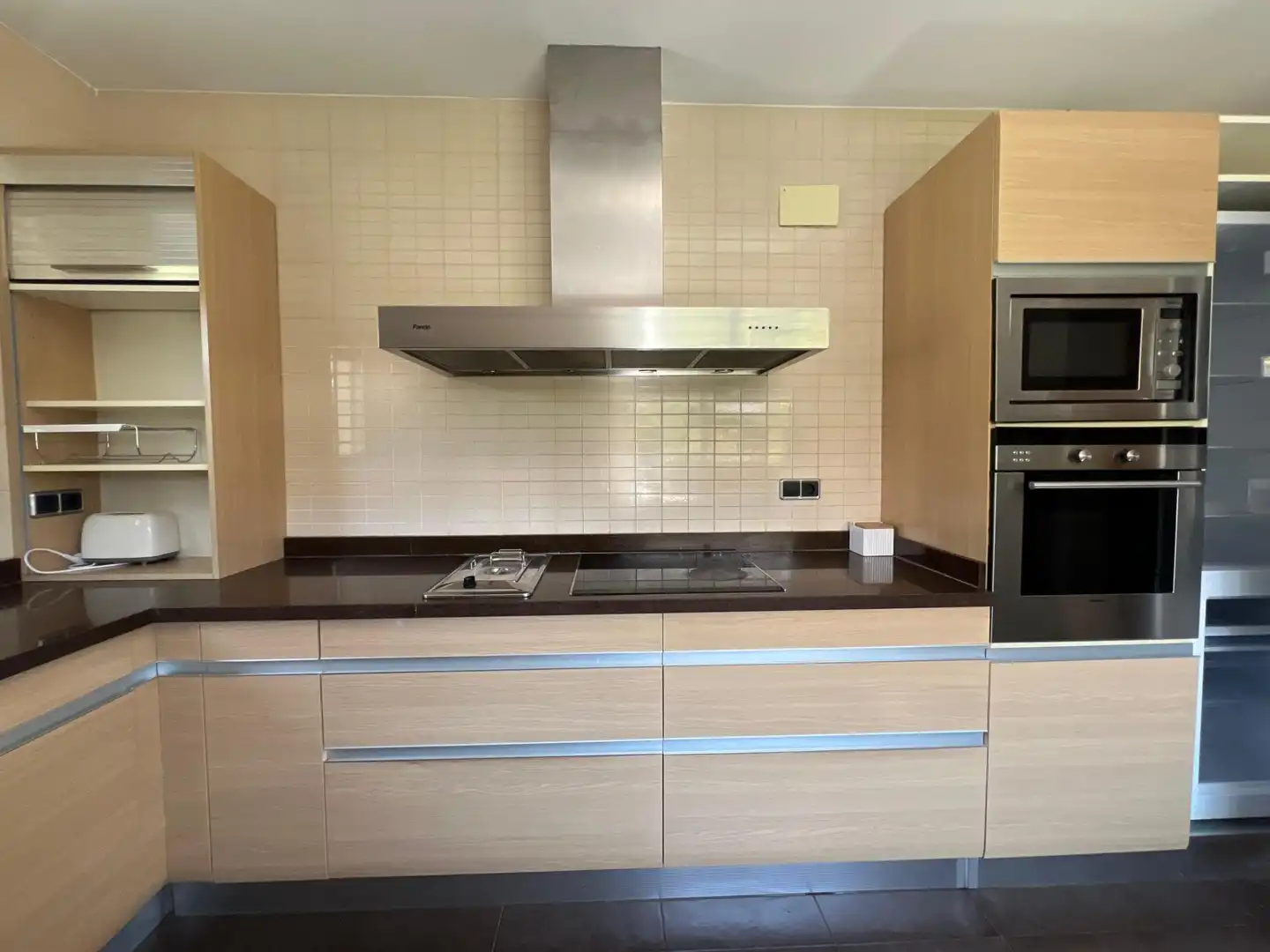 Cocina de Casa o chalet en venta en Benidorm con Aire acondicionado, Jardín privado y Piscina