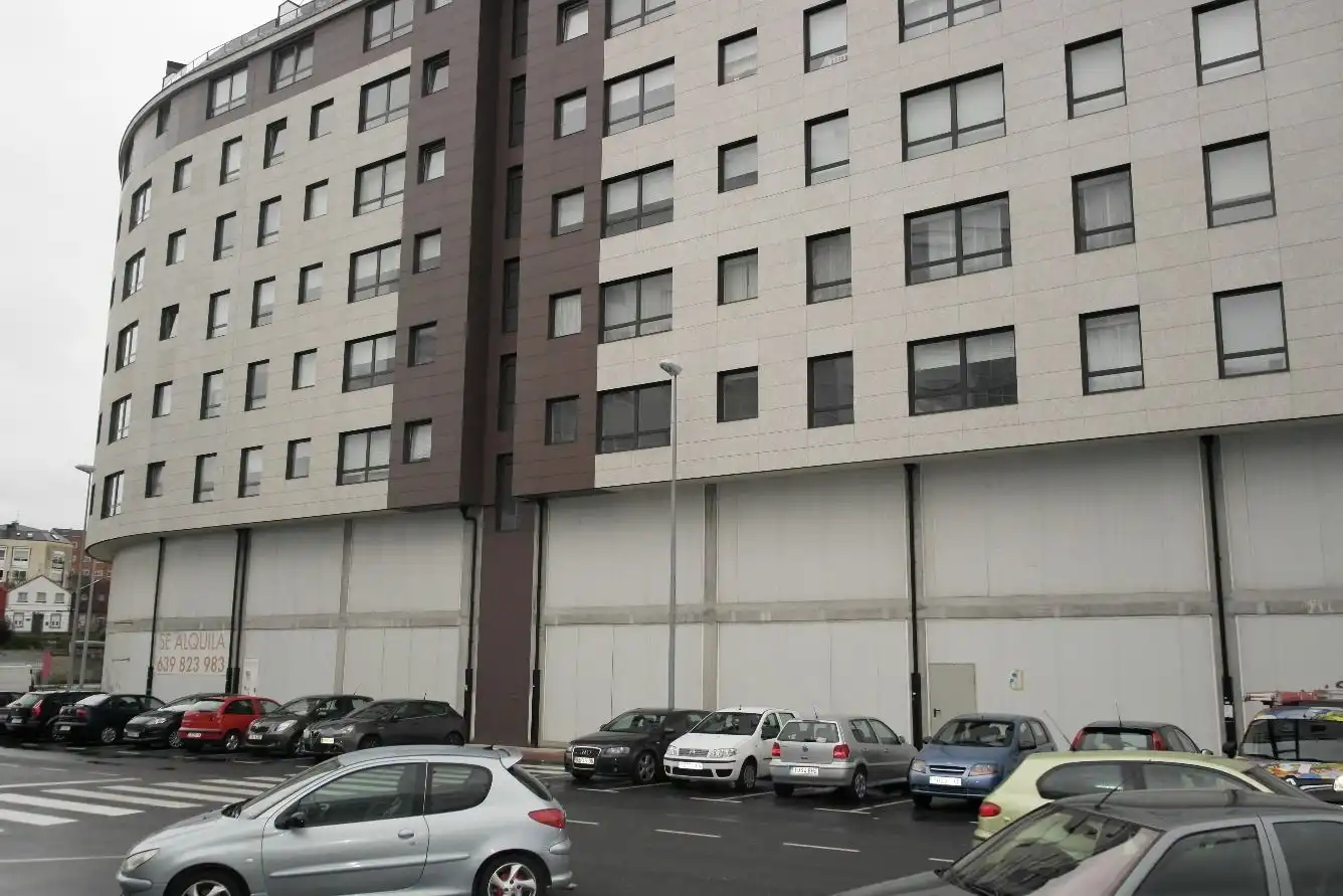 Vista exterior de Local en venta en Narón