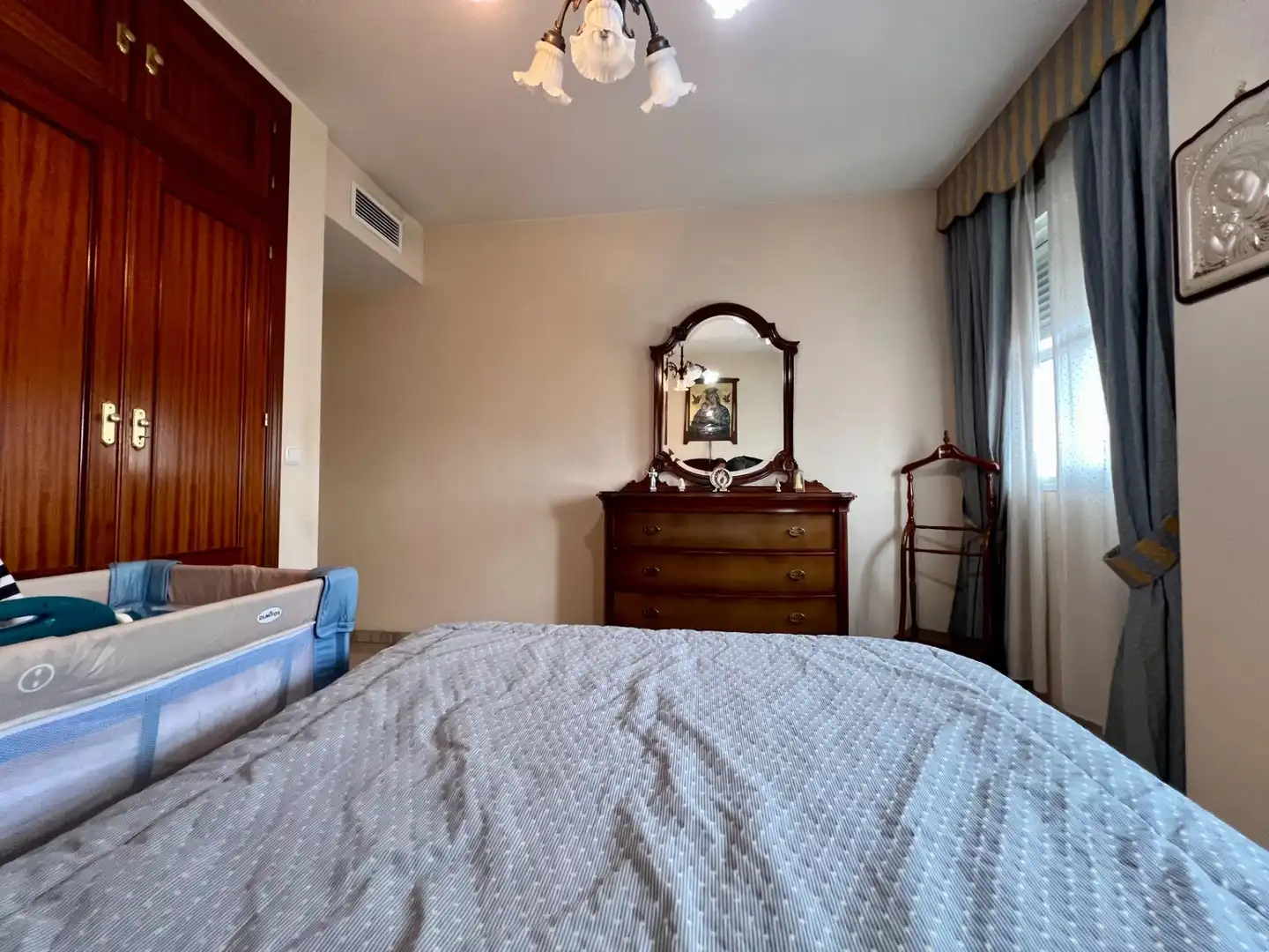 Dormitori de Pis en venda en Córdoba amb Aire condicionat, Jardí privat i Terrassa