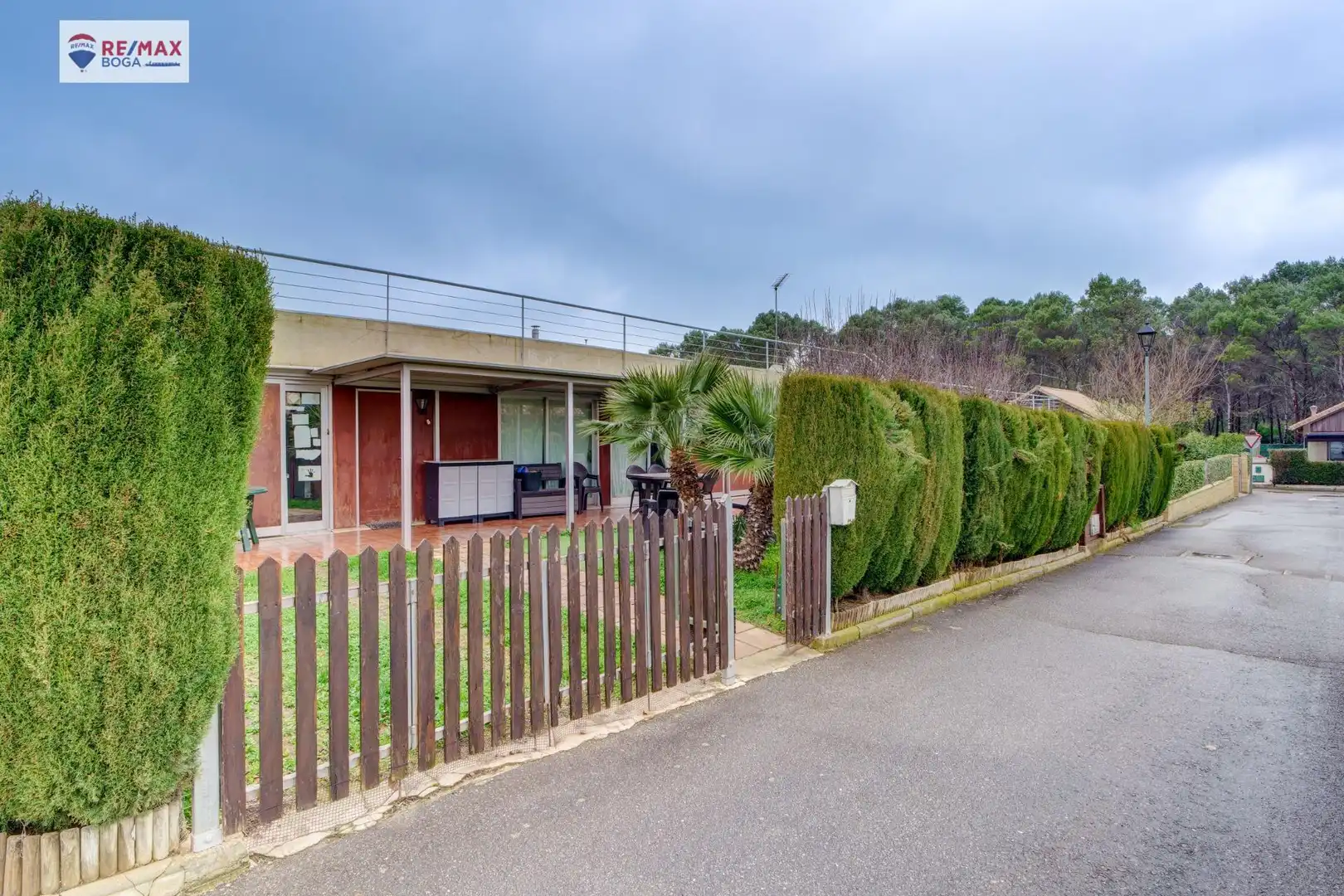 Vista exterior de Casa adosada en venta en Ayegui / Aiegi con Aire acondicionado, Jardín privado y Terraza