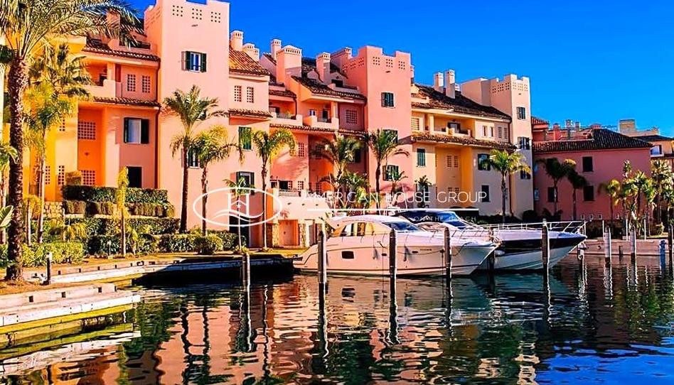 Photo 1 of Flat for sale in Puerto de Sotogrande - La Marina, Cádiz