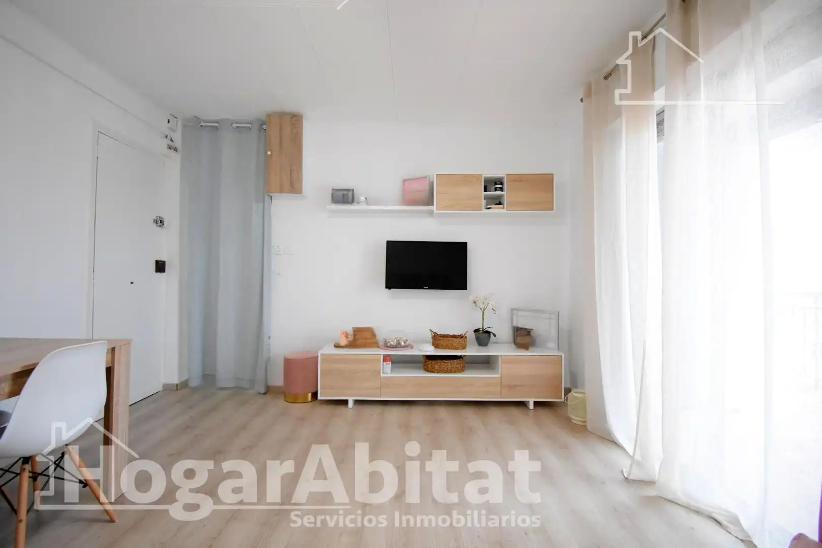Sala de estar de Ático en venta en Bellreguard con Aire acondicionado, Calefacción y Parquet