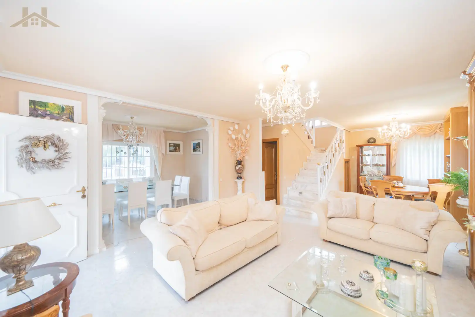 Sala d'estar de Casa o xalet en venda en Valdemorillo amb Aire condicionat, Calefacció i Jardí privat