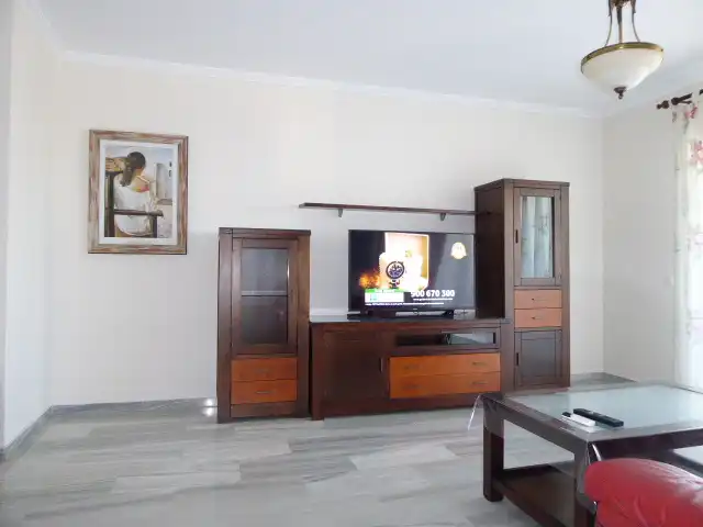 Apartment with pool to rent in Calle Mercedes Formica 8, imagen 5