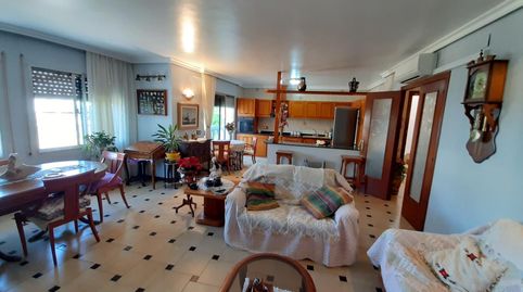 CASA MUY GRANDE Y ESPACIOSA EN VENTA!!