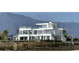 Exterior view of House or chalet to rent in Estepona  with Air Conditioner, Terrace and Swimming Pool