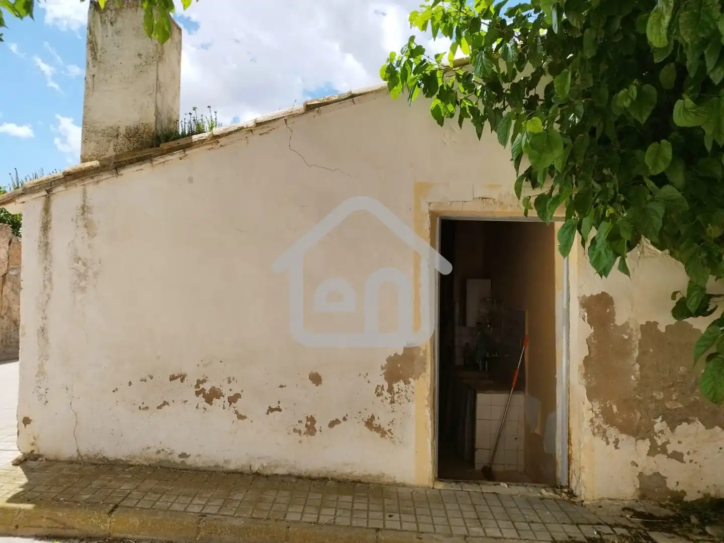 Außenansicht von Garage zum Verkauf in Requena