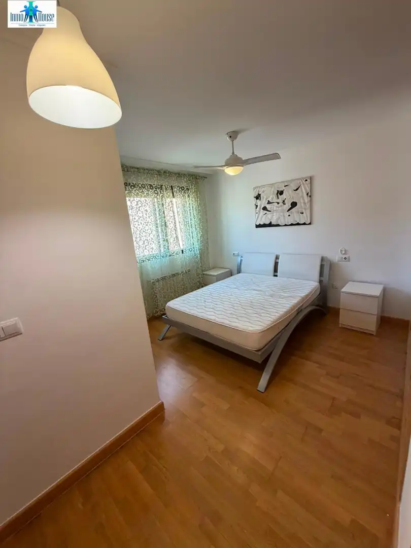 Detached homes for rent in Imaginalia - Llanos del Águila