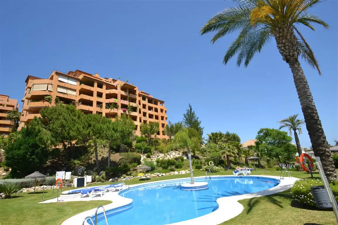 Jardí de Apartament en venda en Estepona amb Aire condicionat, Terrassa i Traster