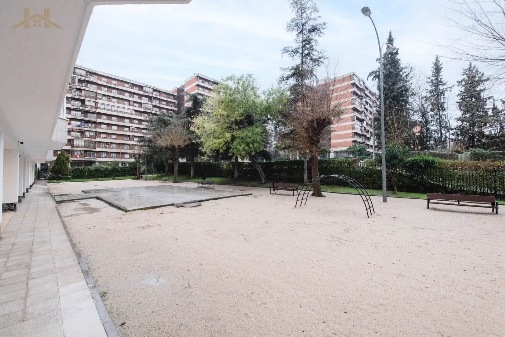 Aparcament de Pis en venda en Alcorcón amb Aire condicionat, Calefacció i Moblat